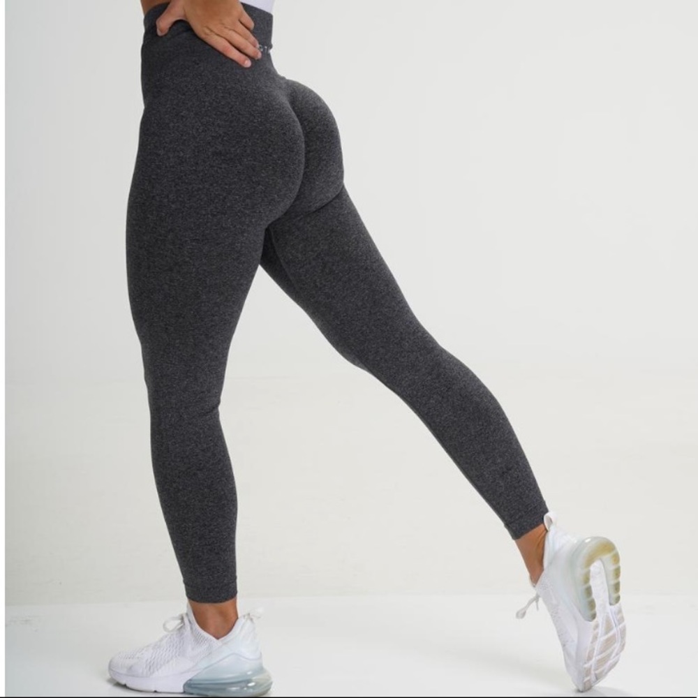 NVGTN NV Seamless Black Speckled Leggings